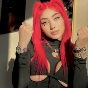 Frenchrapqueen's media