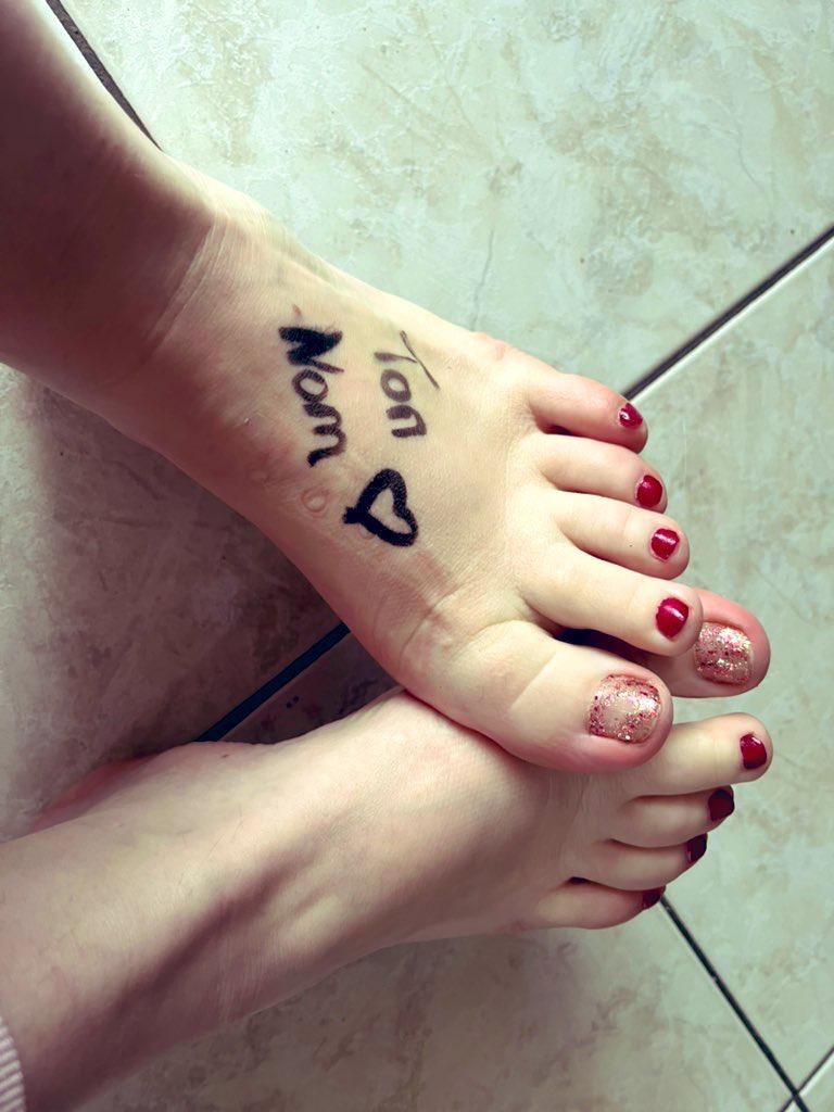 Frenchunicornfeet's media