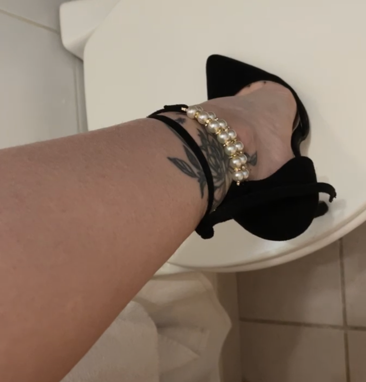 Frenchyfeets_'s media
