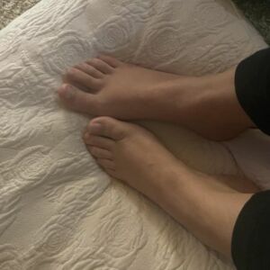 Frenchysexyfeet_'s media