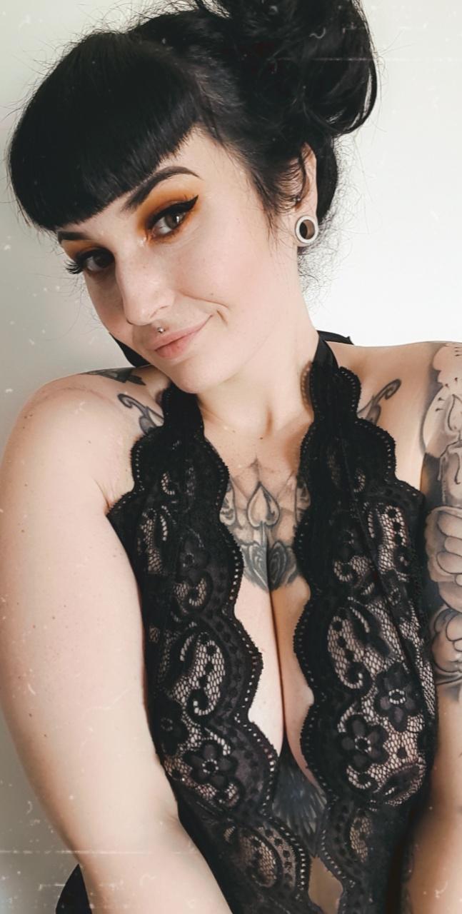 Freyja_crow's media