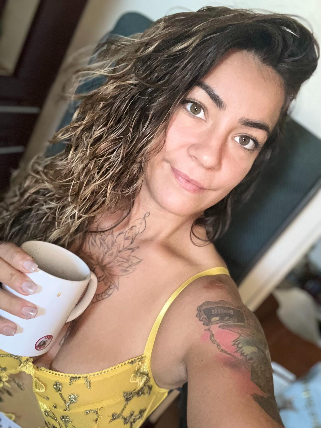 Freyjaswann's media
