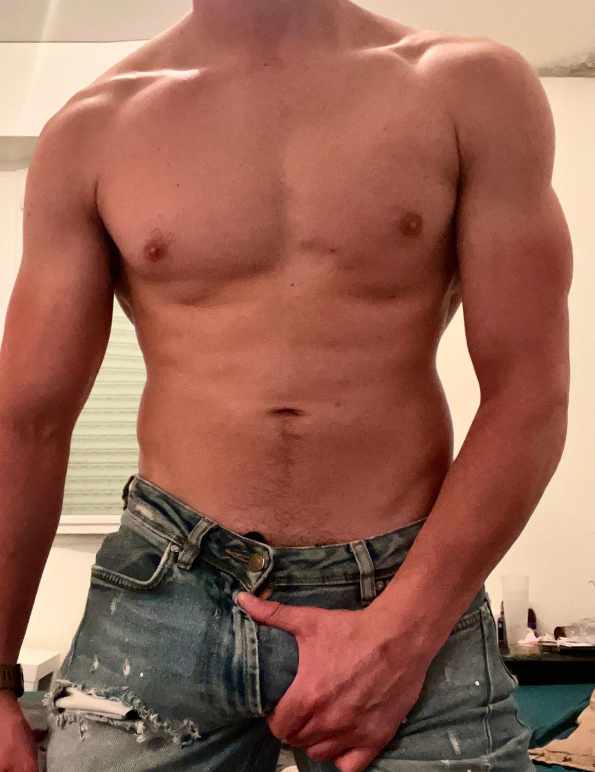 Gaycouplehot_'s media