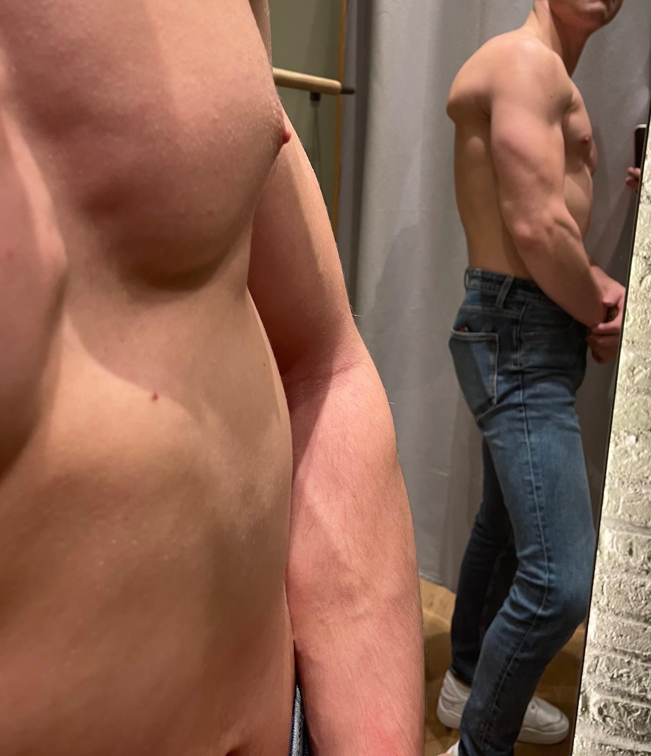 Gaycouplehot_'s media