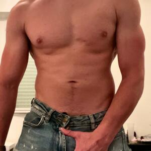 Gaycouplehot_'s media