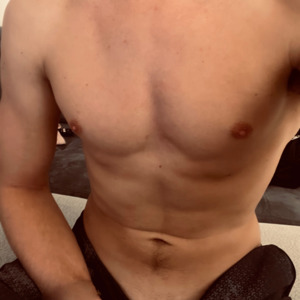 Gaycouplehot_'s media