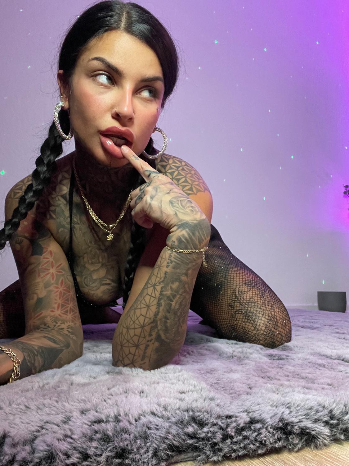 Ginariiaaa's media