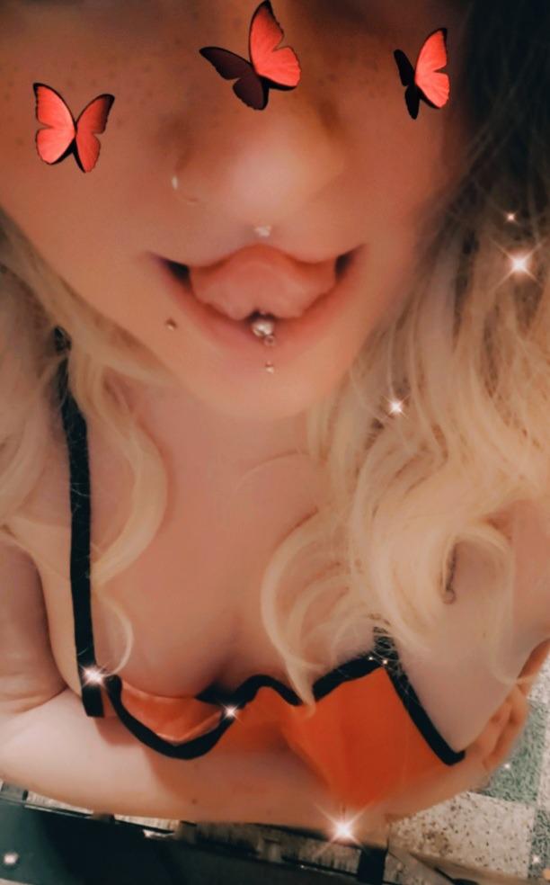 Girl-curvyy's media