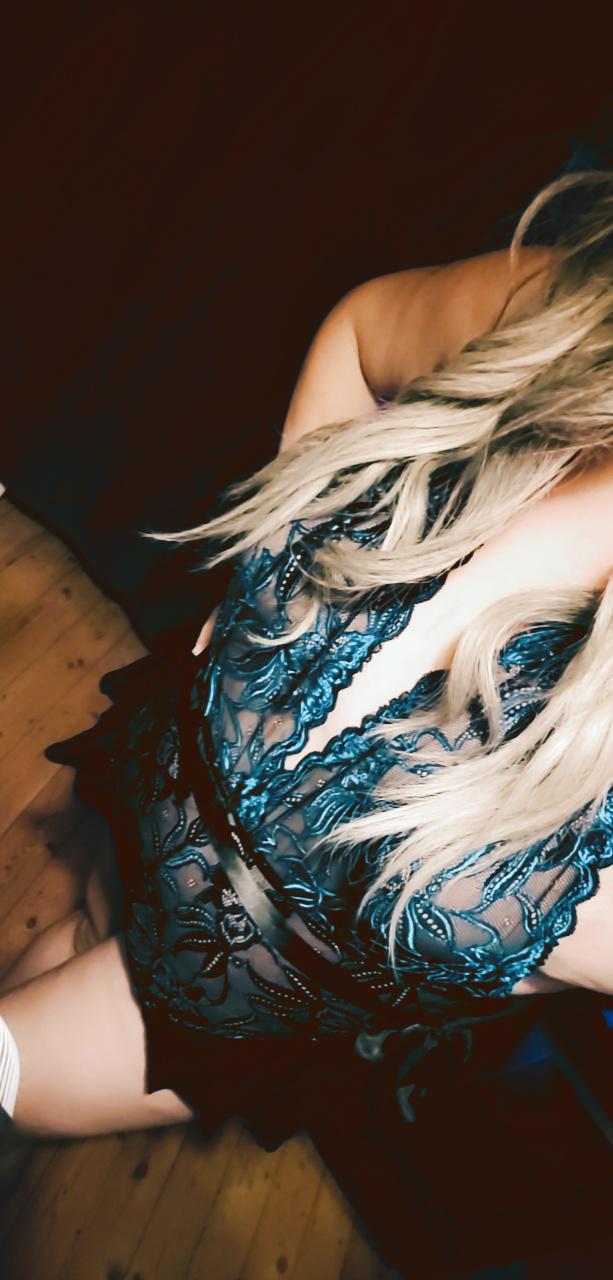 Girl-curvyy's media