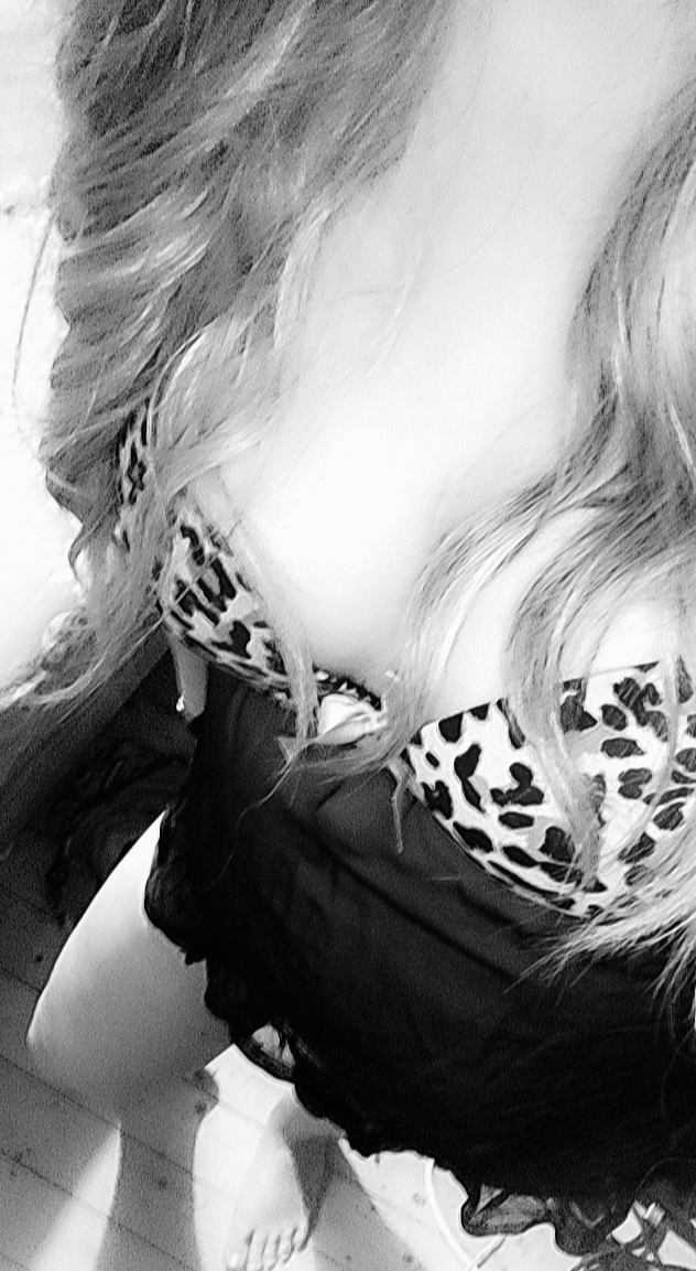 Girl-curvyy's media