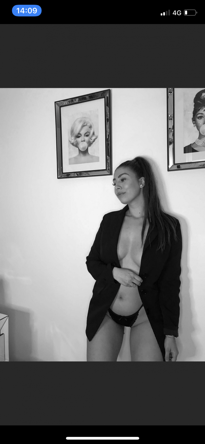 Girlanonyme_'s media