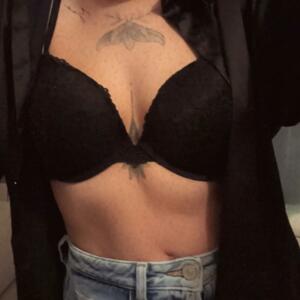 Girlbad's media