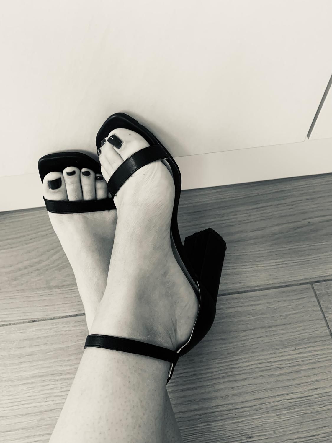 Girlfeet_sud's media