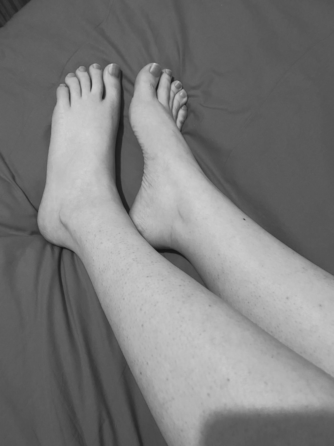 Girly-pieds's media