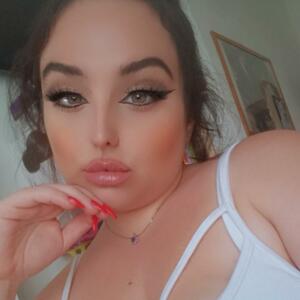 Giulydressed's media