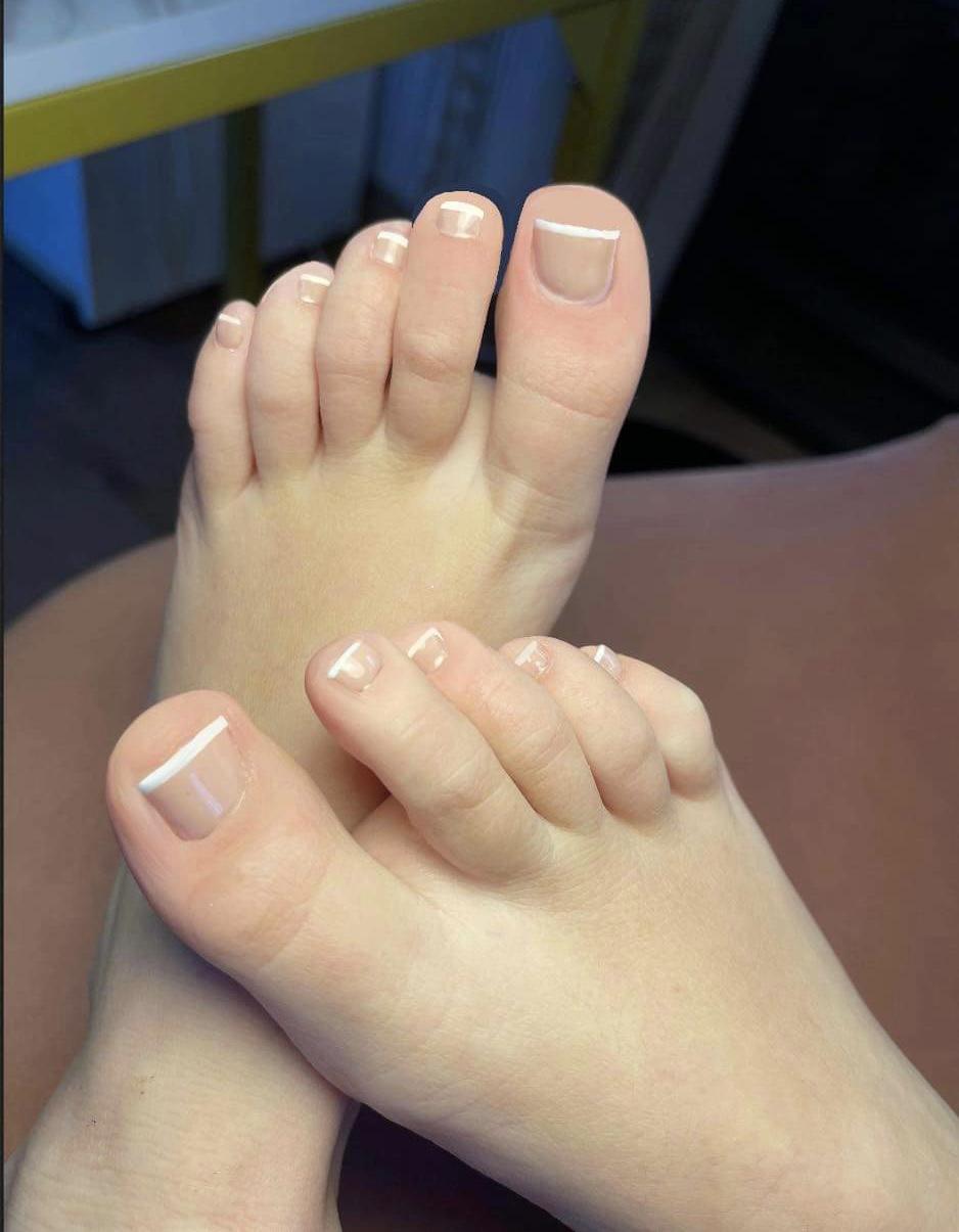Glamfoot_'s media
