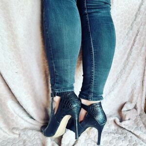 Glamshoes01's media