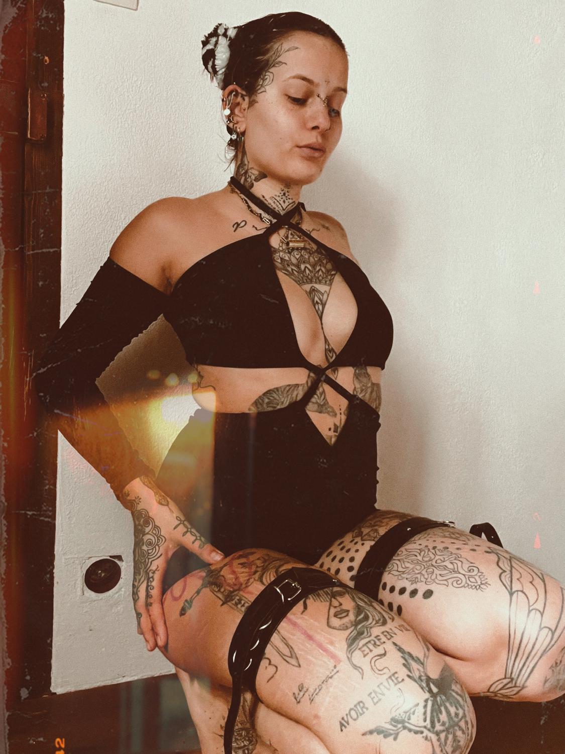 Goddesslouve's media