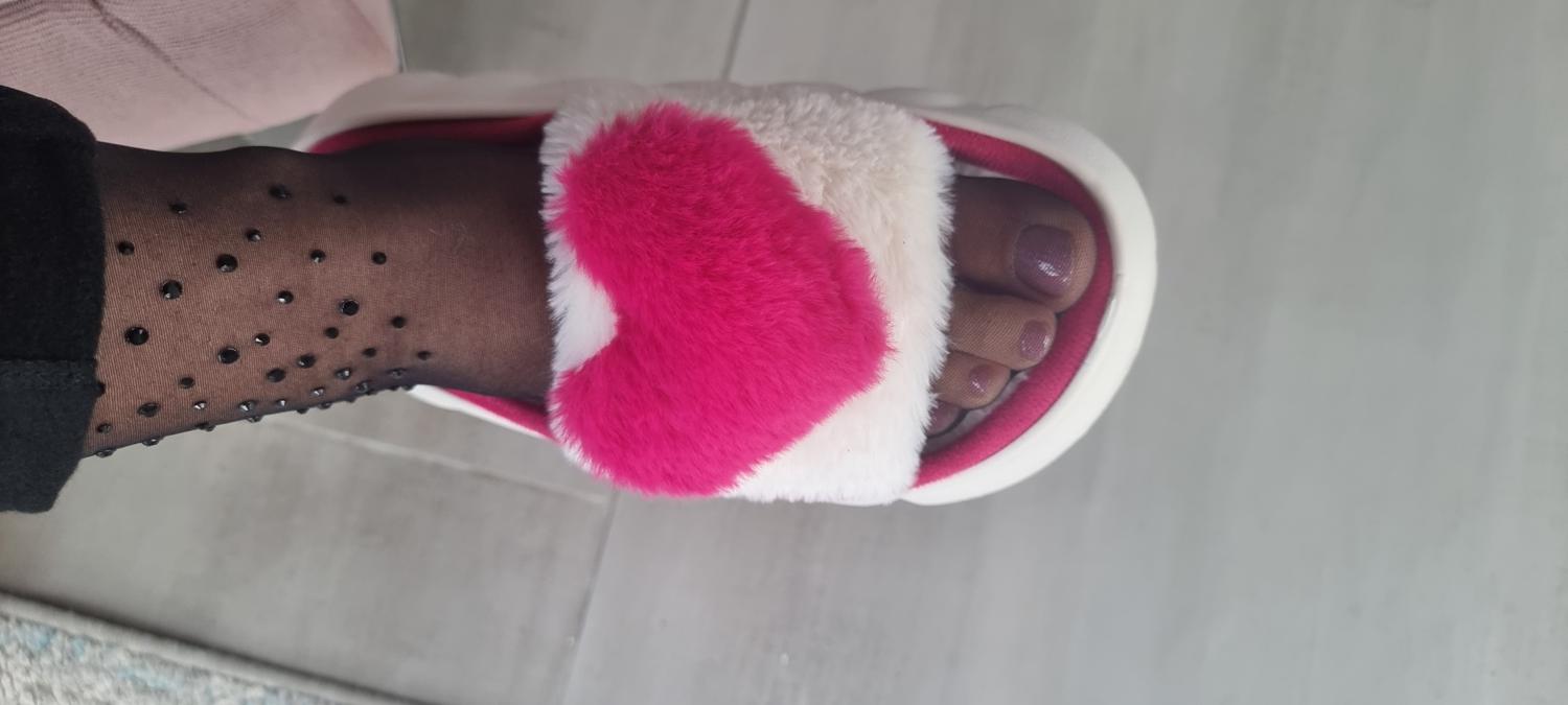 Goldie_feet's media