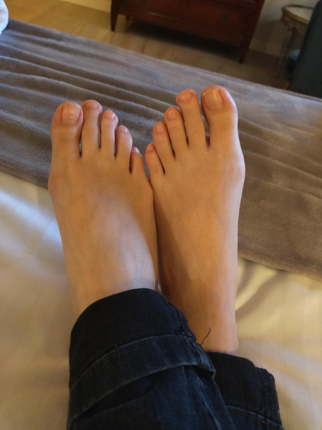 Happy--feet's media