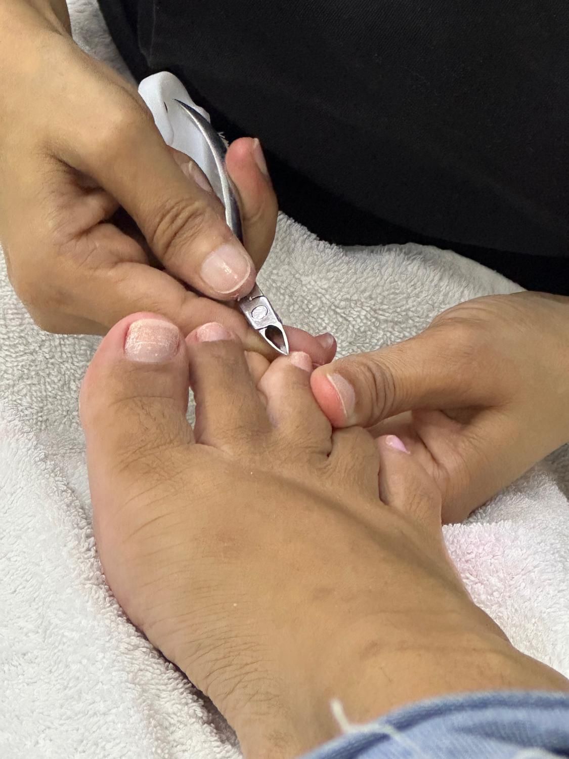 Happyfeetdubai's media