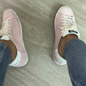 Happyfeetdubai's media