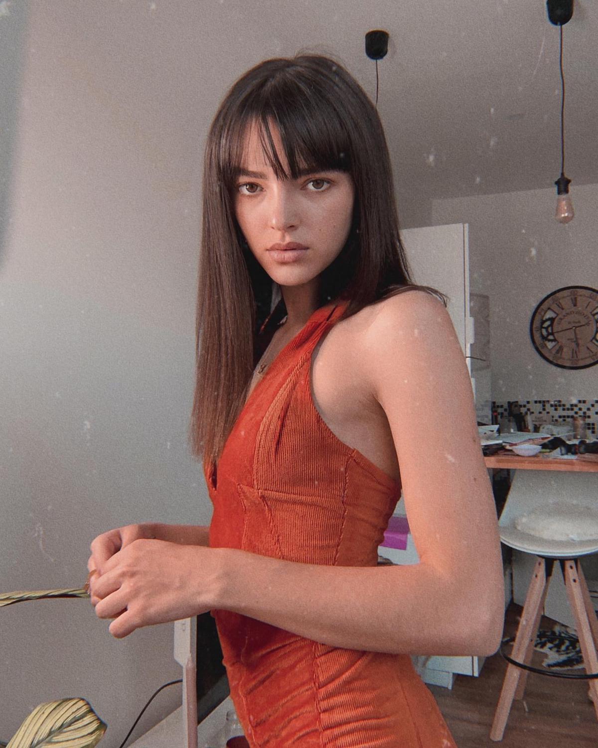 Helenaslovika's media