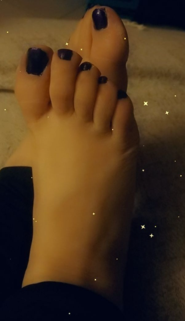 Hera_feet2022's media