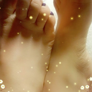 Hera_feet2022's media