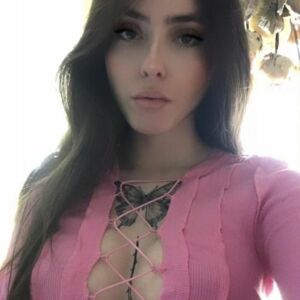 Hinaaark's media