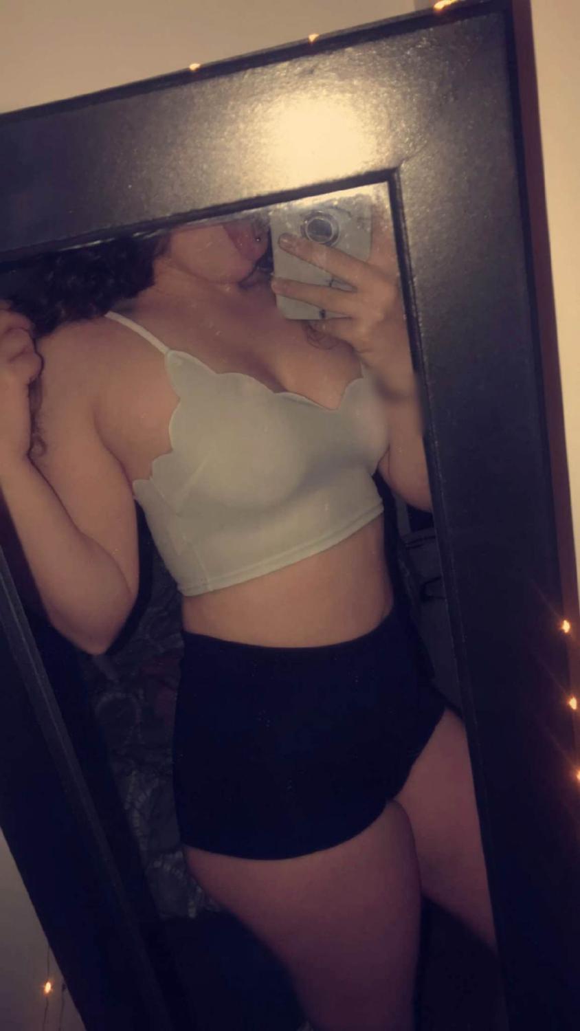 _hot_girl_'s media