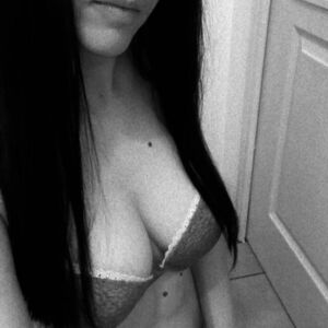 Hot_sicilienne's media