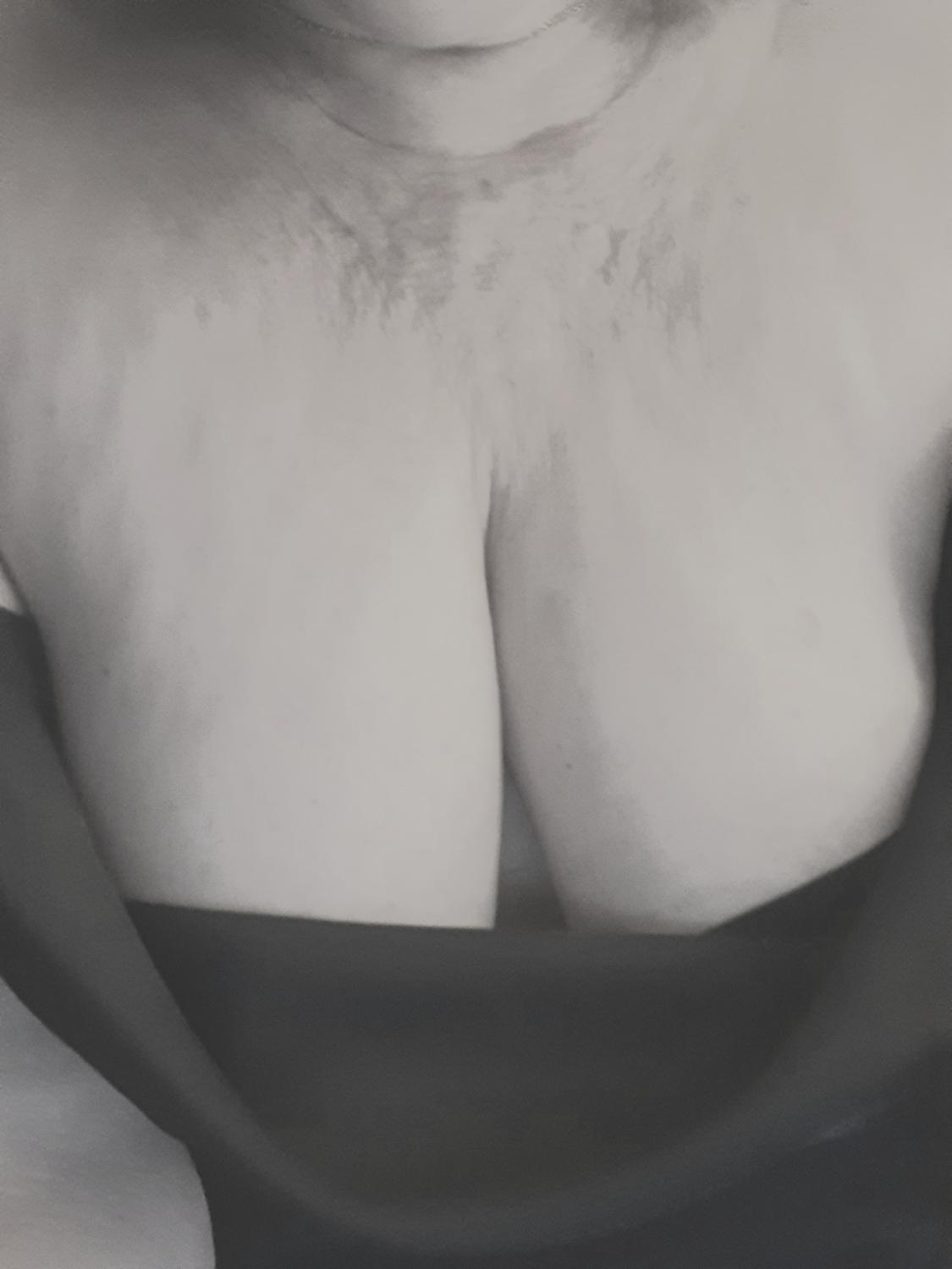 Hotmilf69klx's media