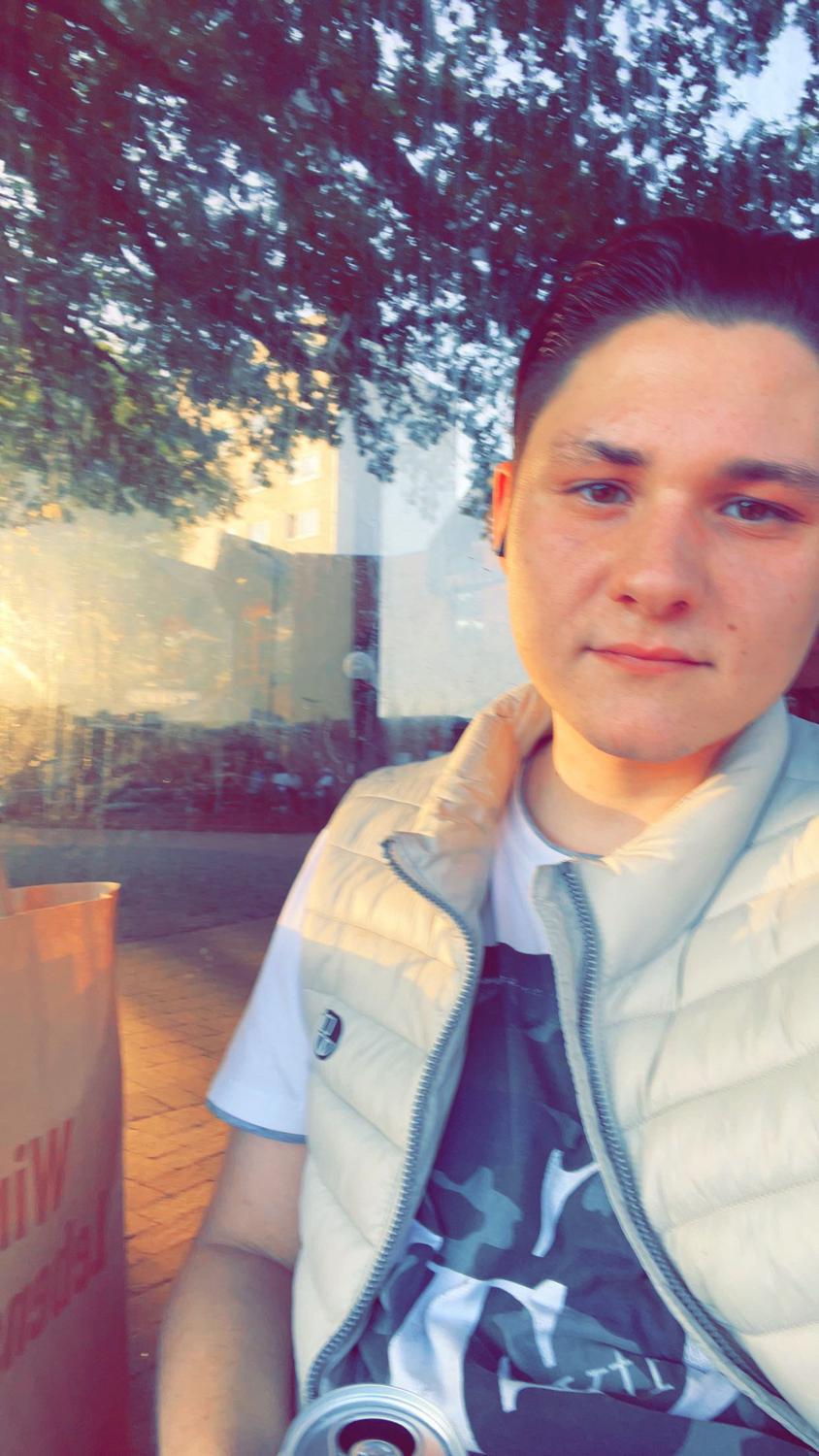 Hungryfuckboy00's media
