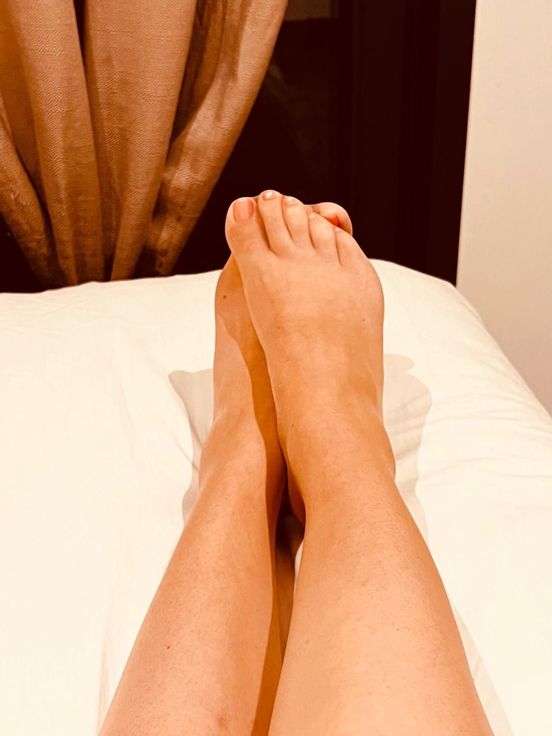 I_love_nylons's media