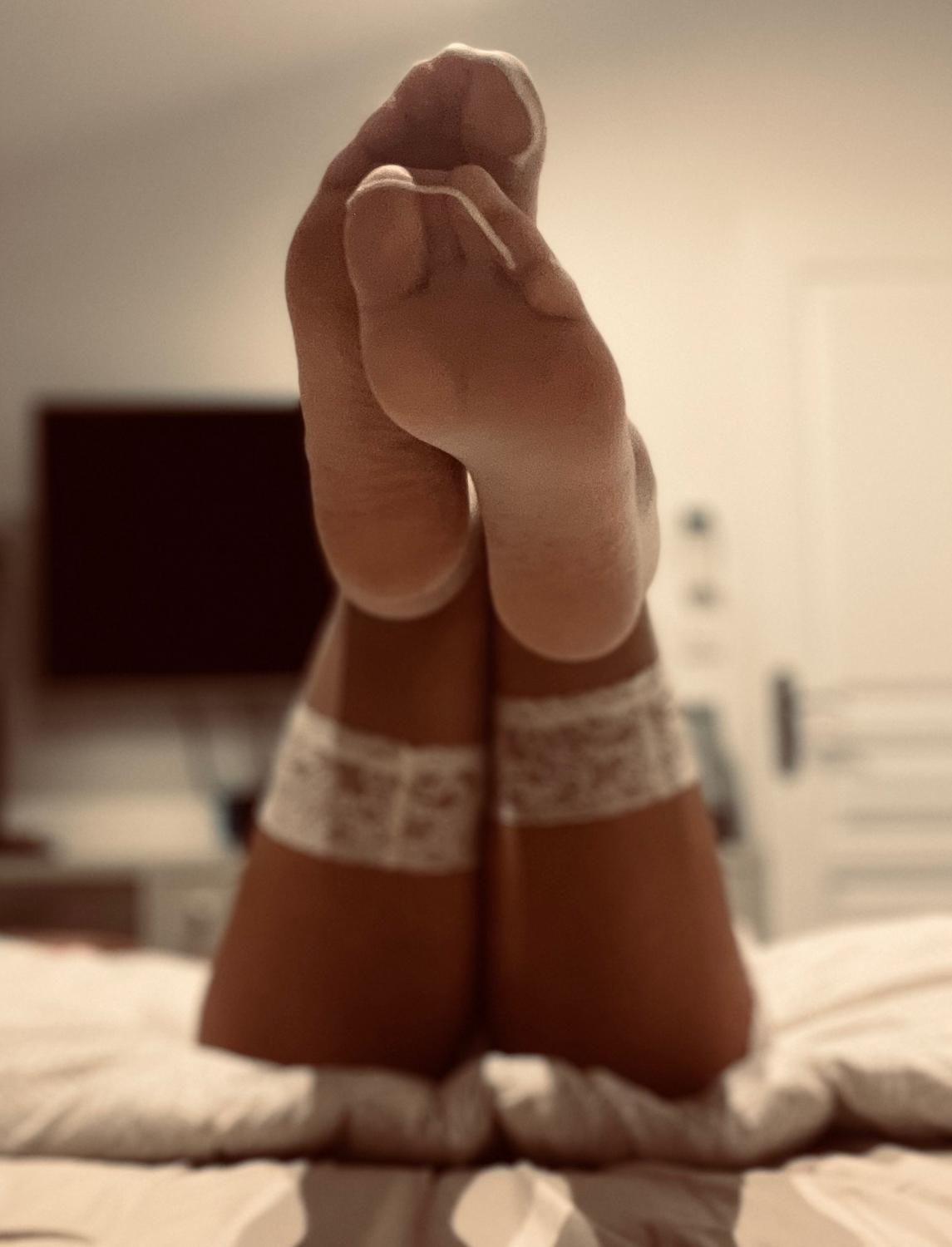 I_love_nylons's media