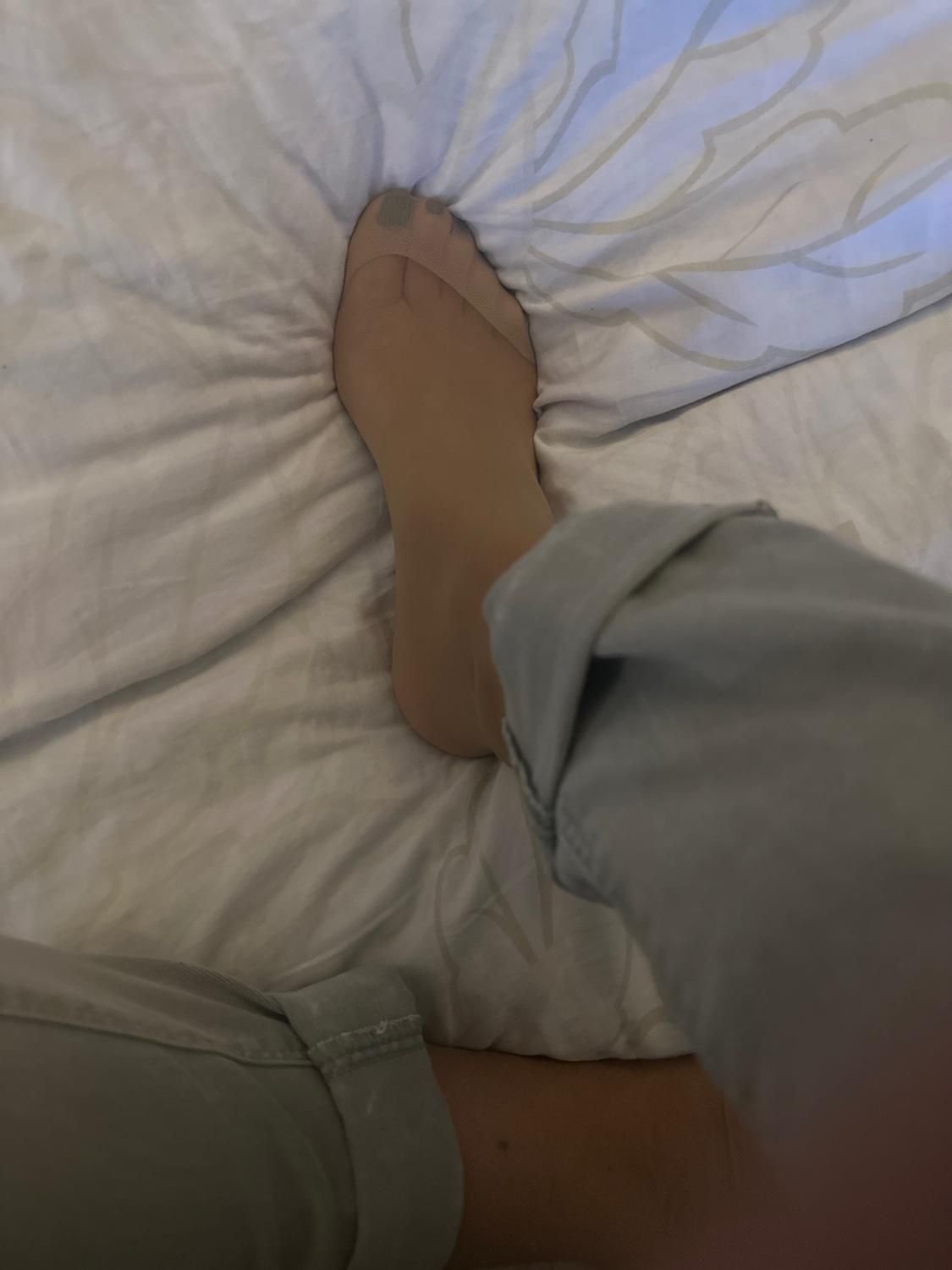 I_love_nylons's media