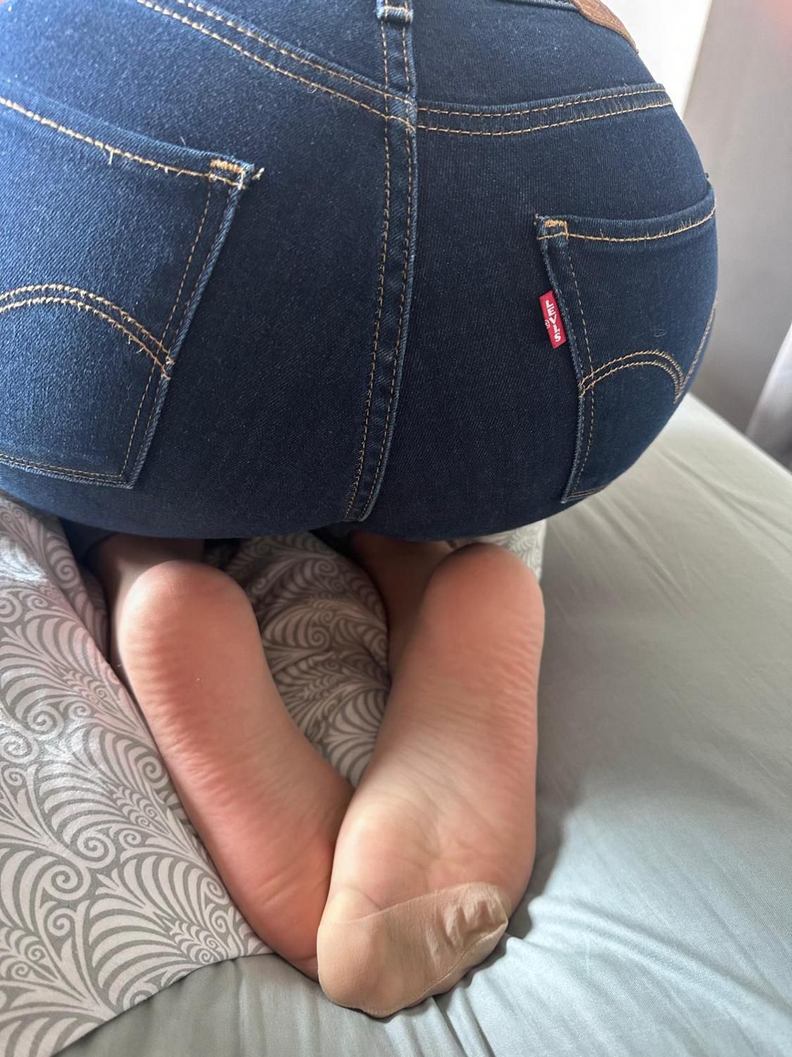 I_love_nylons's media