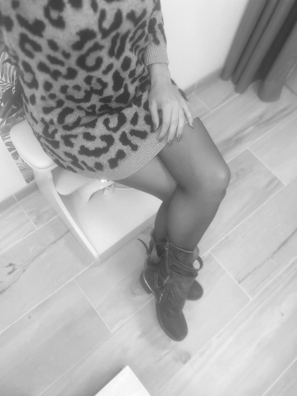 I_love_nylons's media