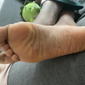 Iamfeetgirl's media