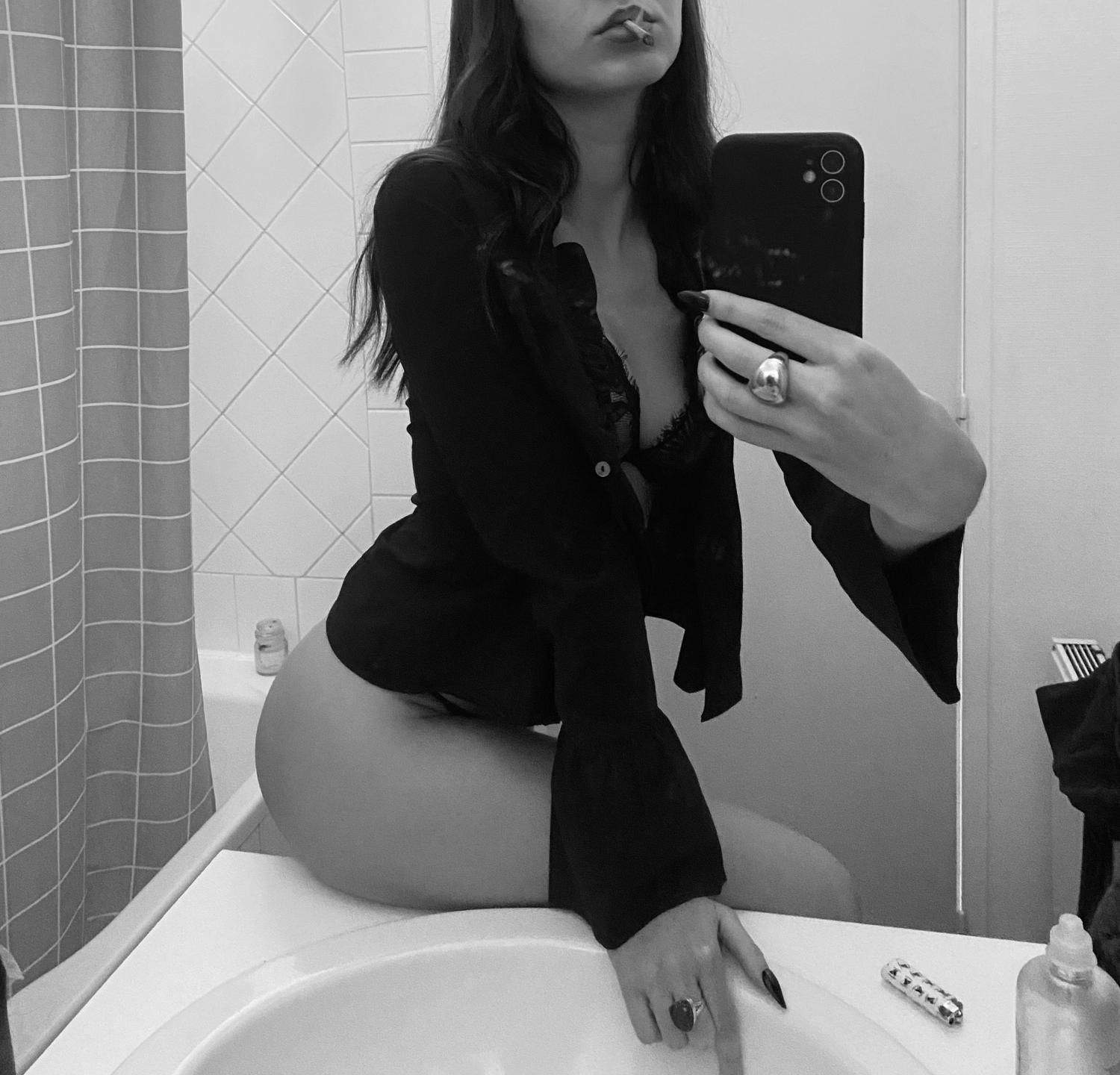 Iamlux's media