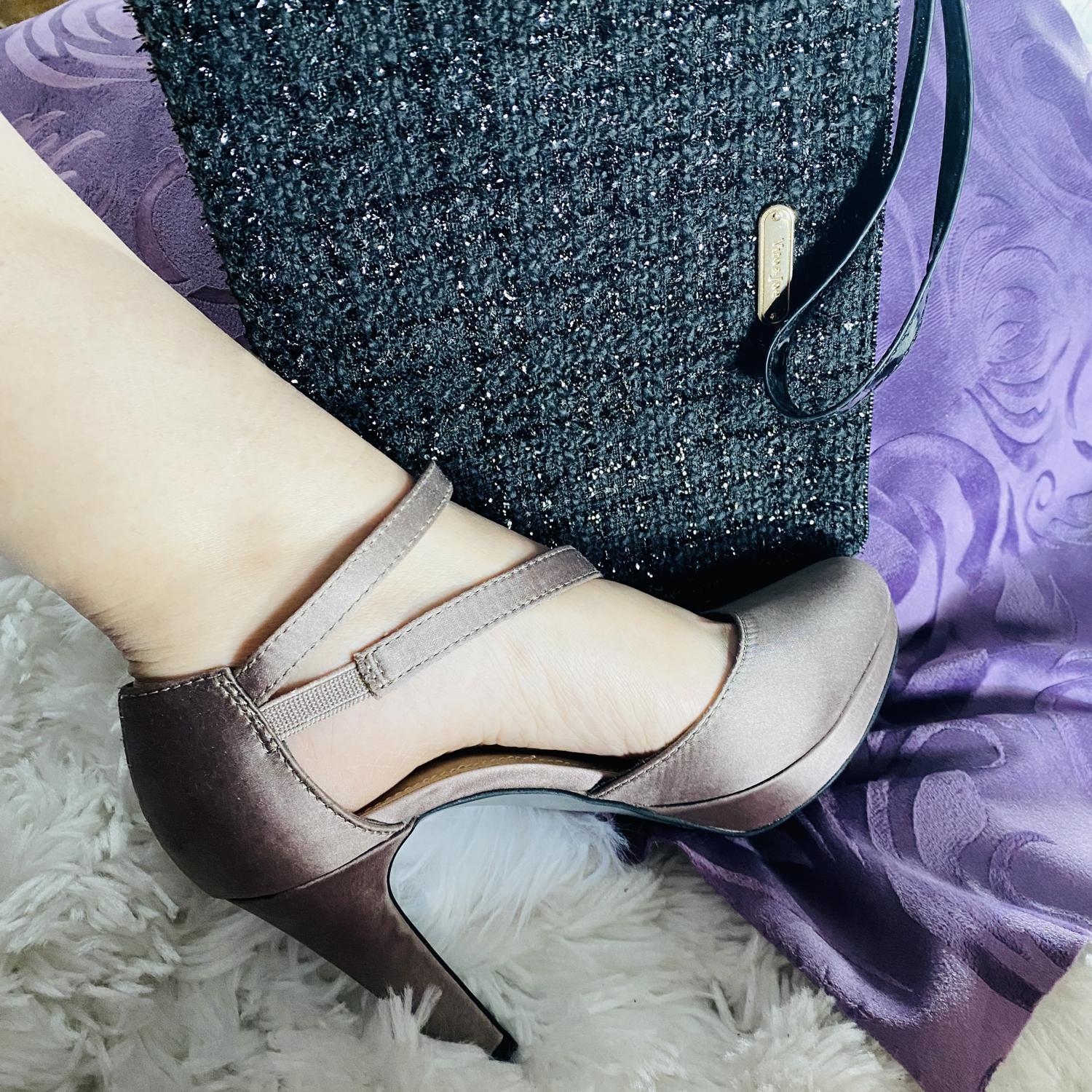 Ilovehighheels's media