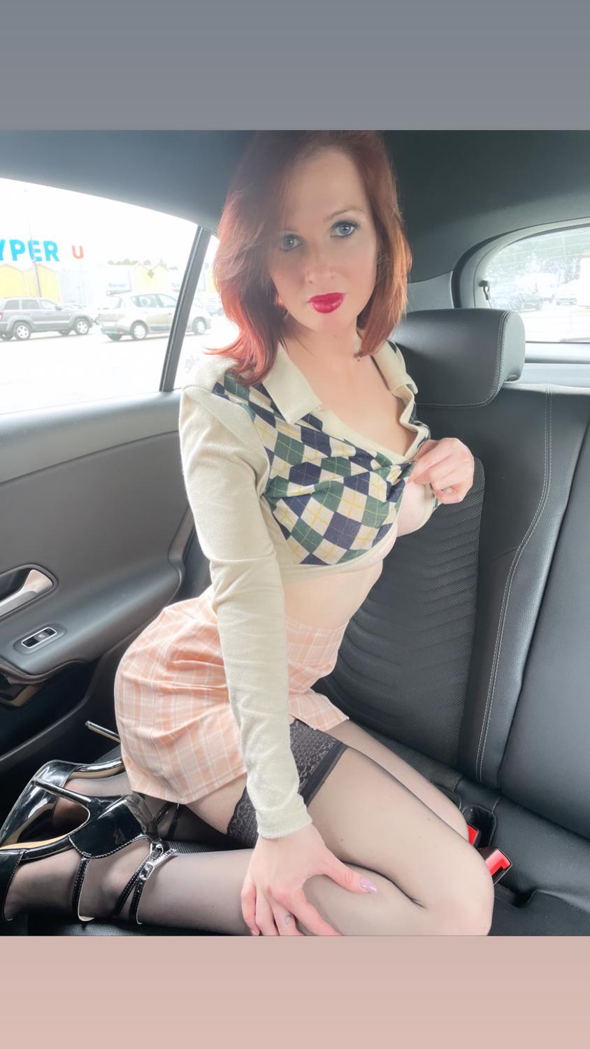 Jadelatour's media