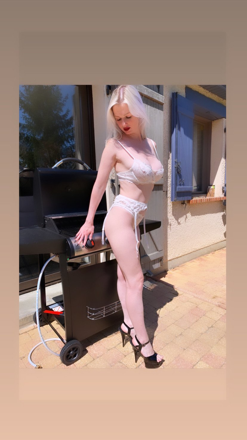 Jadelatour's media