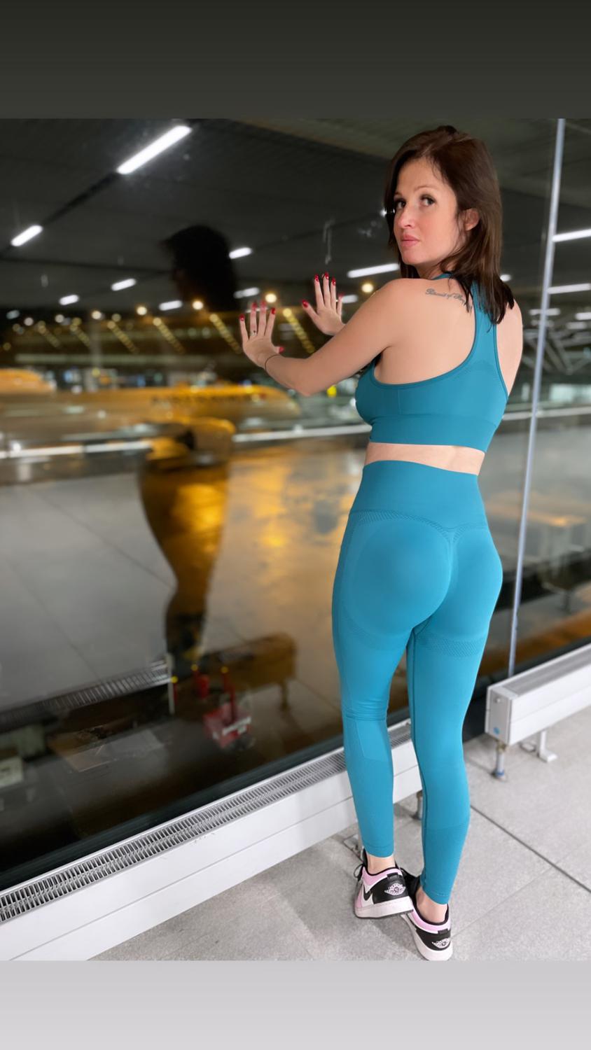 Jadelatour's media