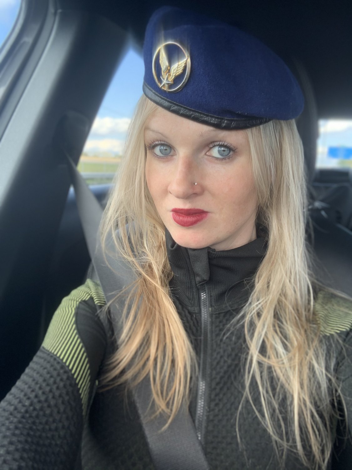 Jadelatour's media