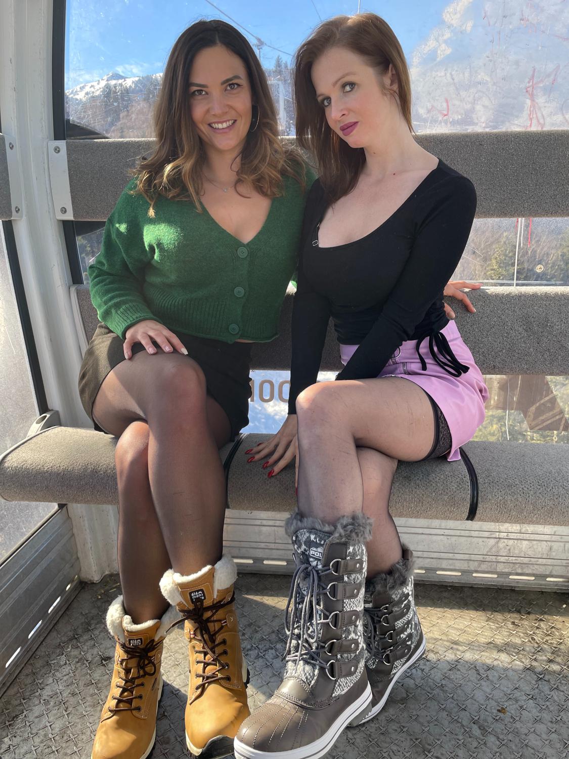 Jadelatour's media