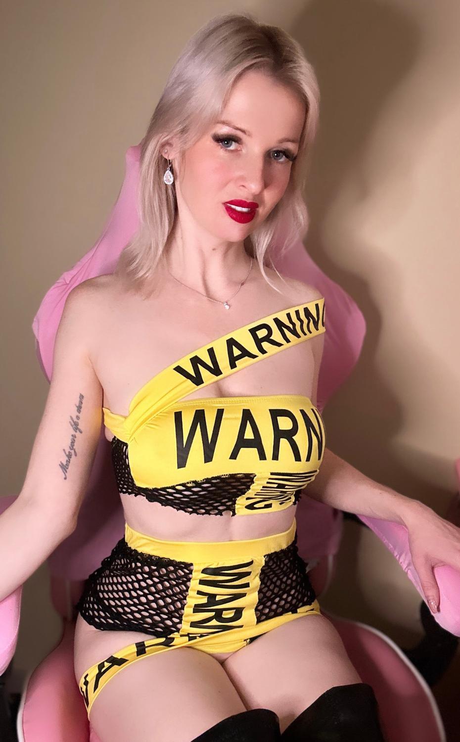 Jadelatour's media