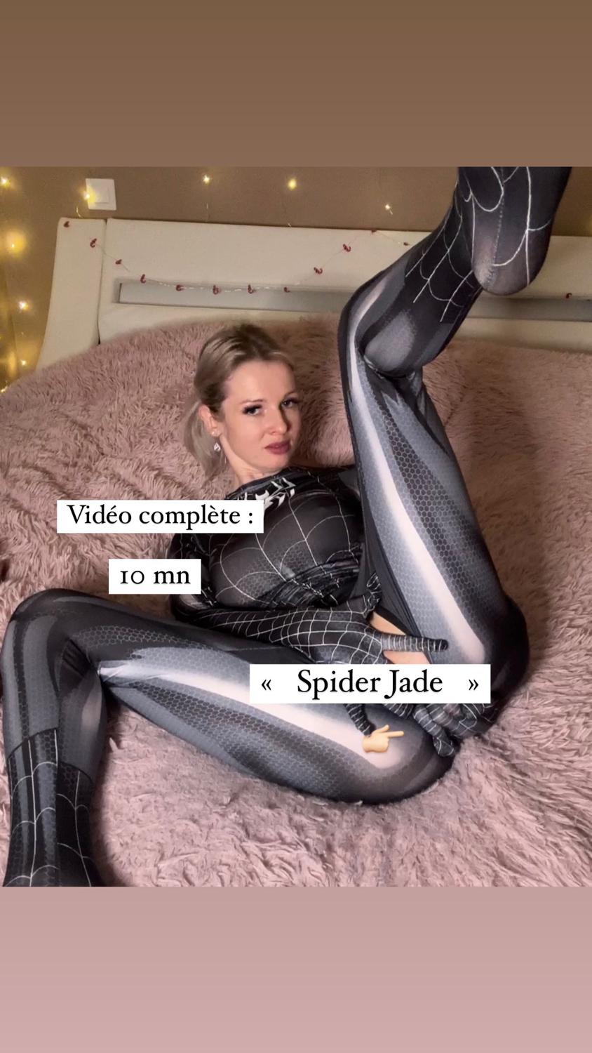 Jadelatour's media