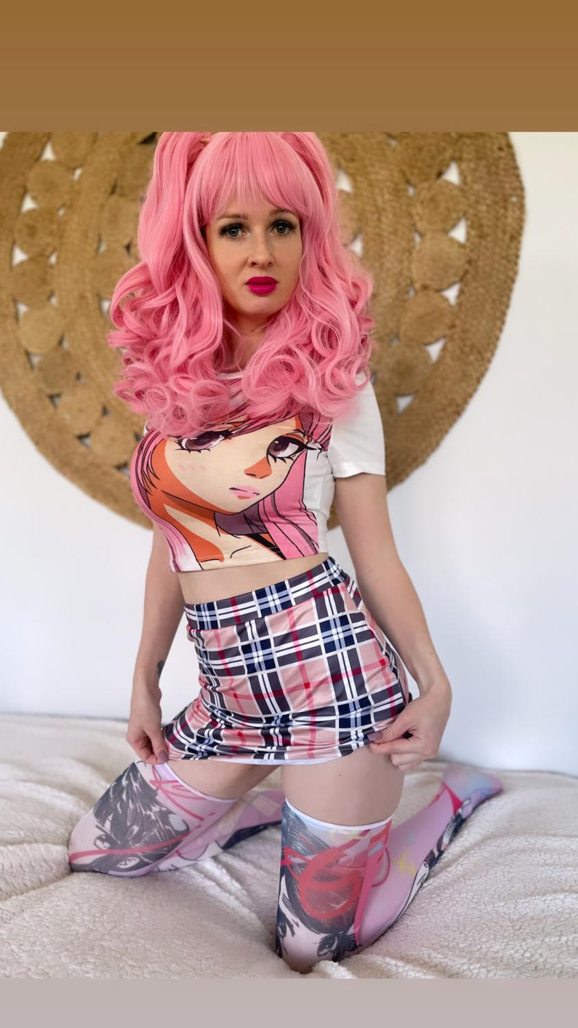 Jadelatour's media